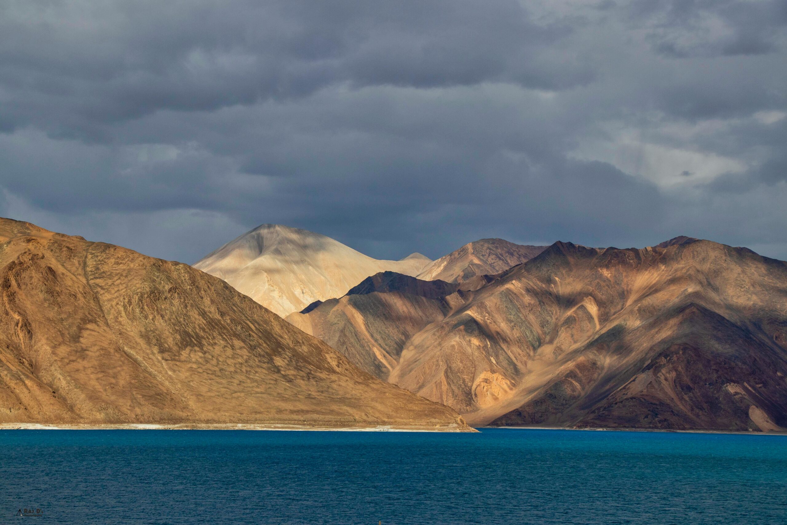 pexels-rajendra-2702627